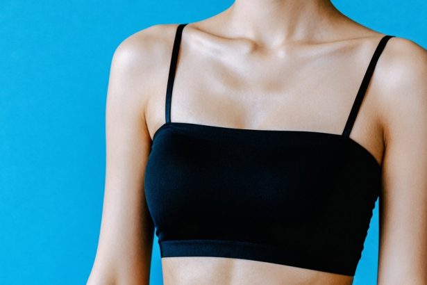 Bustierele pentru femei alegerea perfecta pentru un look relaxat si modern
