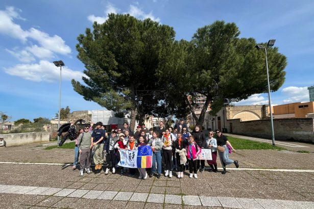 Elevi ai Clubului Copiilor Toplita participa la o experienta Erasmus in Italia intr un proiect ce imbina educatia cultura si tehnologia
