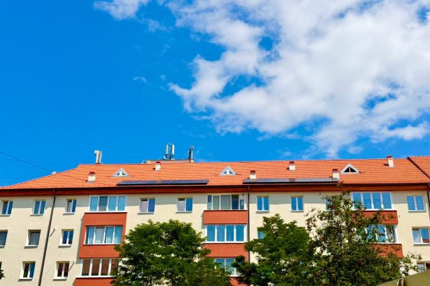 Investitie de aproape 15 8 milioane de lei finalizata in Miercurea Ciuc Mai multe blocuri au fost reabilitate termic