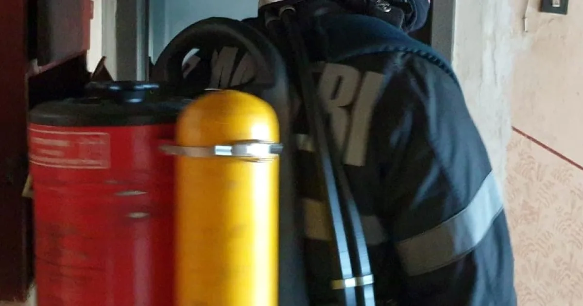 Explozie la o fabrică de mezeluri din Leliceni. Două persoane rănite 1 Explozie la o fabrică de mezeluri din Leliceni. Două persoane rănite