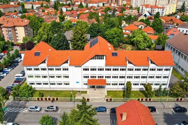 Școala „Liviu Rebreanu” din Miercurea-Ciuc: clădirea are nevoie de lucrări majore